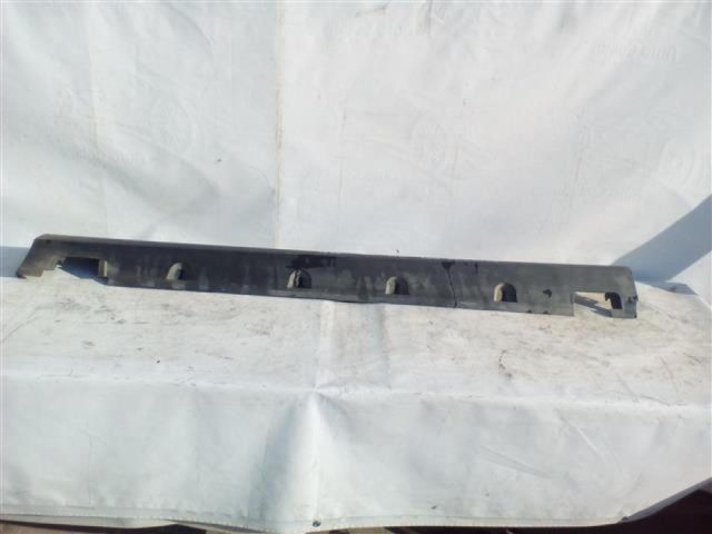bontott MERCEDES-BENZ M-CLASS Jobb első Küszöb Díszléc