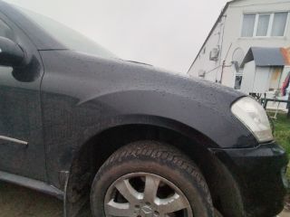 bontott MERCEDES-BENZ M-CLASS Jobb első Sárvédő