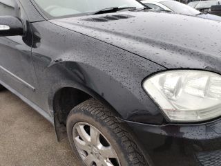 bontott MERCEDES-BENZ M-CLASS Jobb első Sárvédő