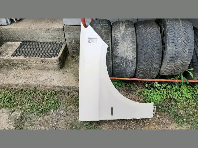 bontott MERCEDES-BENZ M-CLASS Jobb első Sárvédő