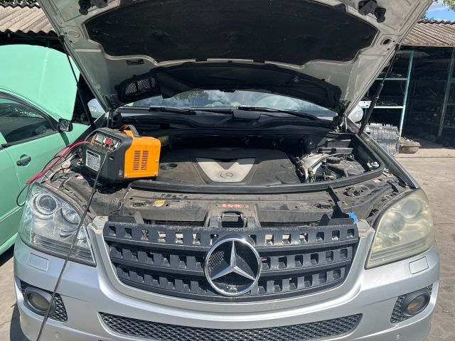 bontott MERCEDES-BENZ M-CLASS Jobb első Sárvédő