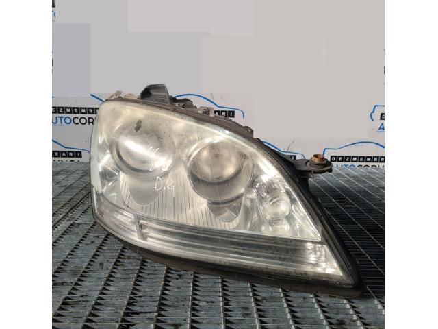 bontott MERCEDES-BENZ M-CLASS Jobb Fényszóró