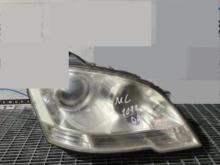 bontott MERCEDES-BENZ M-CLASS Jobb Fényszóró