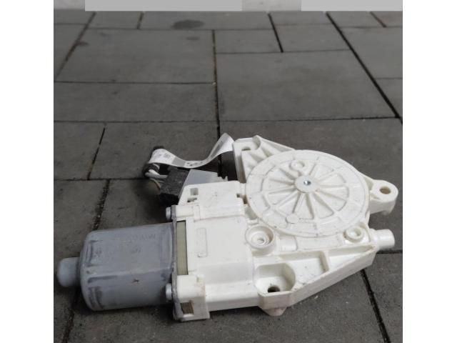 bontott MERCEDES-BENZ M-CLASS Jobb hátsó Ablakemelő Motor