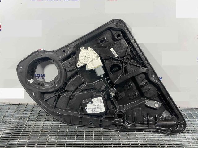 bontott MERCEDES-BENZ M-CLASS Jobb hátsó Ablakemelő Szerkezet (Elektromos)