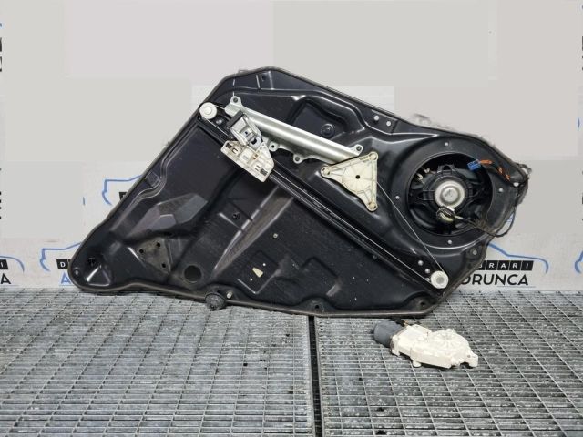 bontott MERCEDES-BENZ M-CLASS Jobb hátsó Ablakemelő Szerkezet (Elektromos)