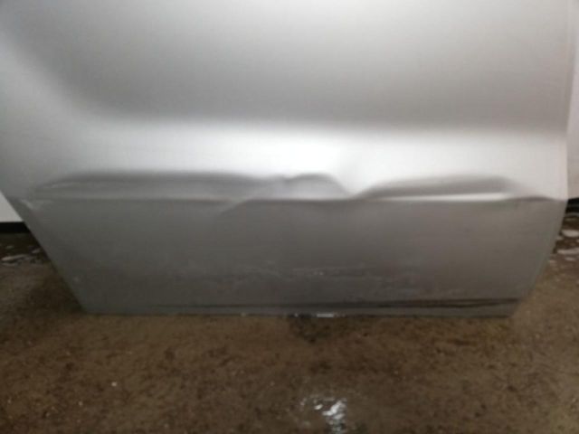 bontott MERCEDES-BENZ M-CLASS Jobb hátsó Ajtó (Üres lemez)