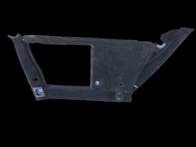 bontott MERCEDES-BENZ M-CLASS Jobb hátsó Csomagtér Burkolat (Műanyag)