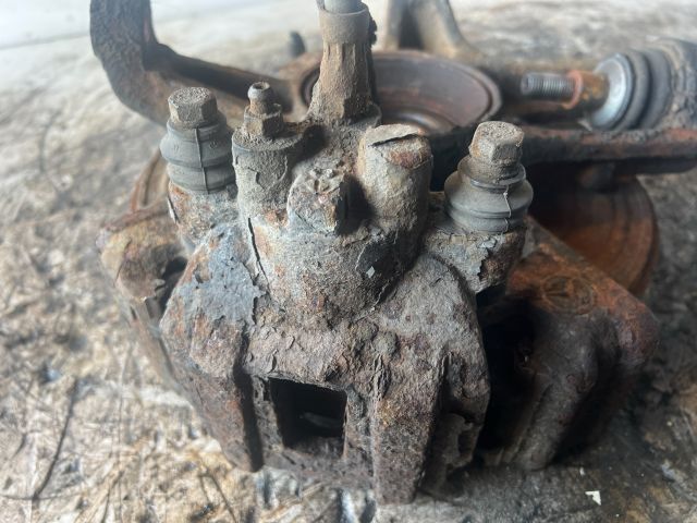 bontott MERCEDES-BENZ M-CLASS Jobb hátsó Csonkállvány Kerékaggyal