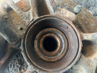 bontott MERCEDES-BENZ M-CLASS Jobb hátsó Csonkállvány Kerékaggyal