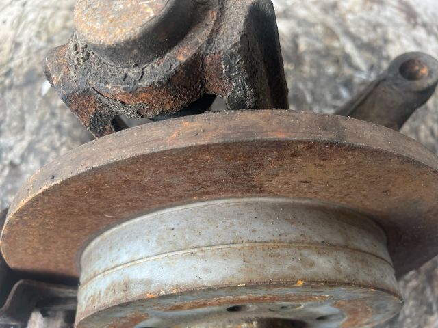 bontott MERCEDES-BENZ M-CLASS Jobb hátsó Csonkállvány Kerékaggyal