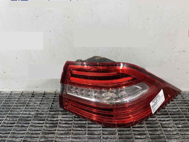 bontott MERCEDES-BENZ M-CLASS Jobb Hátsó Lámpa
