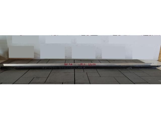 bontott MERCEDES-BENZ M-CLASS Jobb hátsó Vízlehúzó Gumicsík