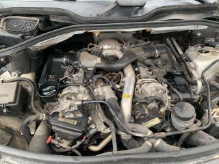 bontott MERCEDES-BENZ M-CLASS Jobb Szélvédő Alatti Vízelvezető Műanyag