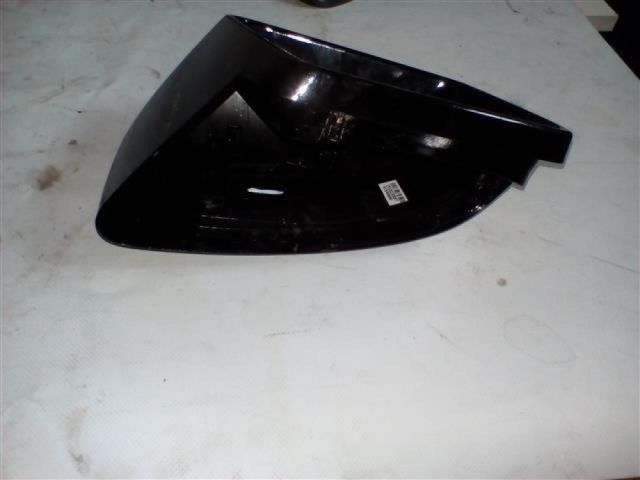 bontott MERCEDES-BENZ M-CLASS Jobb Visszapillantó Tükör Burkolat