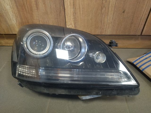 bontott MERCEDES-BENZ M-CLASS Jobb Xenon Fényszóró