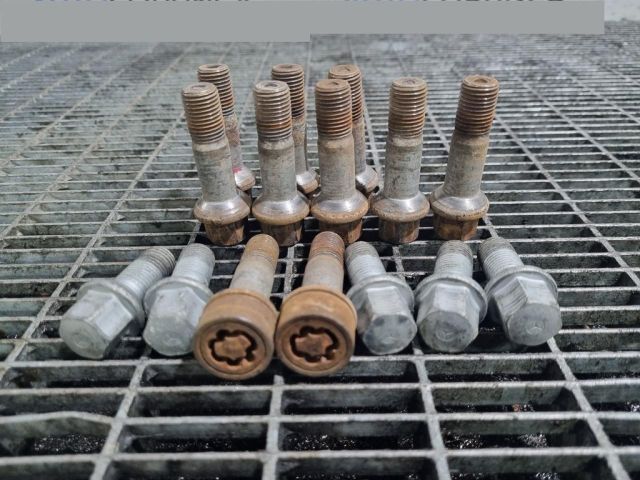 bontott MERCEDES-BENZ M-CLASS Kerék Csavar Szett