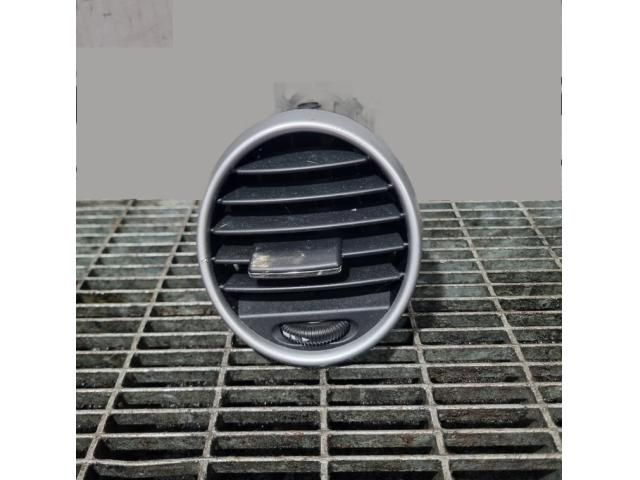 bontott MERCEDES-BENZ M-CLASS Középső Szellőző