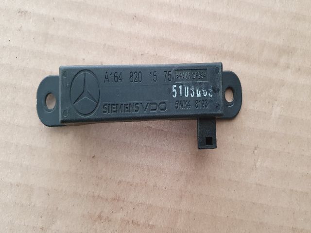 bontott MERCEDES-BENZ M-CLASS Központizár Antenna