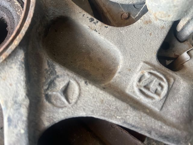 bontott MERCEDES-BENZ M-CLASS Bal első Csonkállvány Kerékaggyal