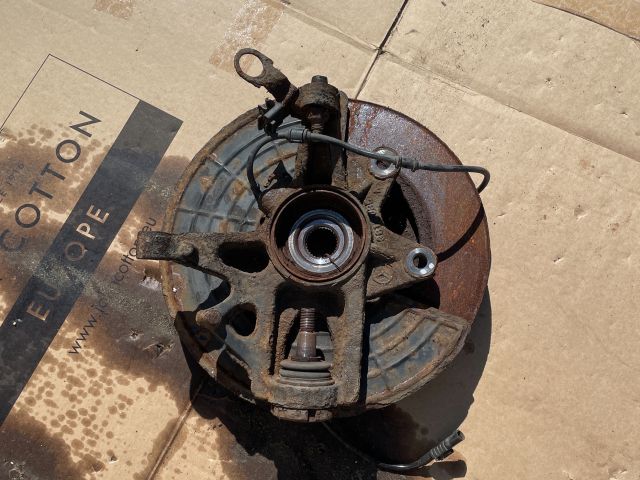 bontott MERCEDES-BENZ M-CLASS Bal első Csonkállvány Kerékaggyal