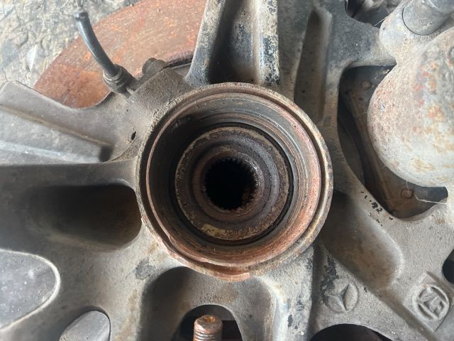 bontott MERCEDES-BENZ M-CLASS Bal első Csonkállvány Kerékaggyal