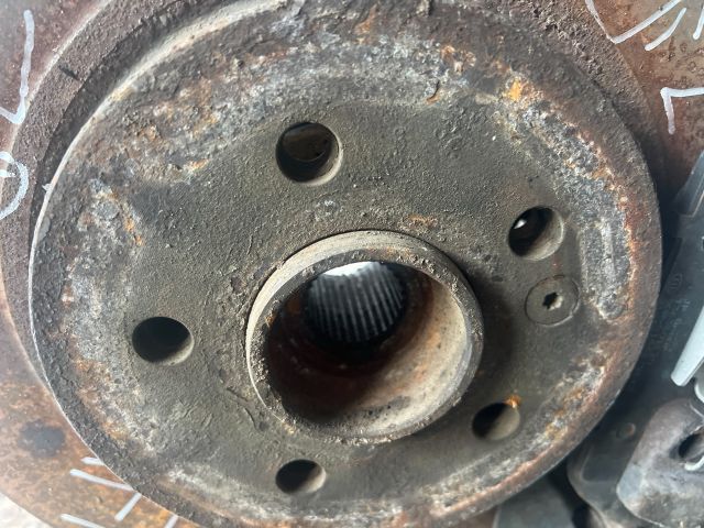 bontott MERCEDES-BENZ M-CLASS Jobb első Csonkállvány Kerékaggyal