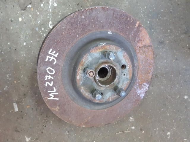 bontott MERCEDES-BENZ M-CLASS Jobb első Csonkállvány Kerékaggyal