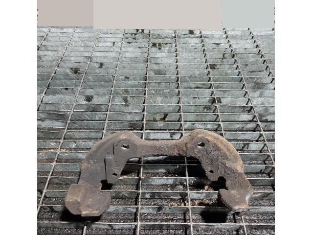 bontott MERCEDES-BENZ M-CLASS Jobb első Fékkengyel