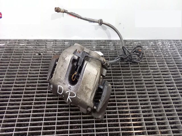 bontott MERCEDES-BENZ M-CLASS Jobb első Féknyereg Munkahengerrel