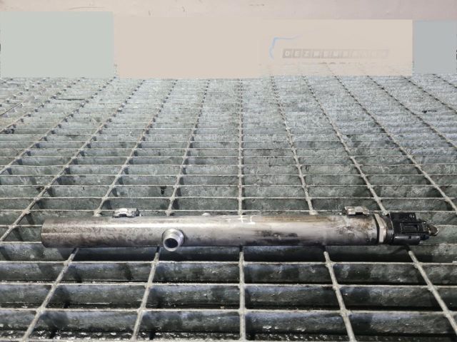 bontott MERCEDES-BENZ M-CLASS Közösnyomócső