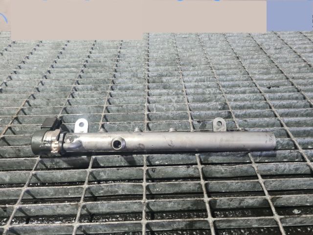 bontott MERCEDES-BENZ M-CLASS Közösnyomócső