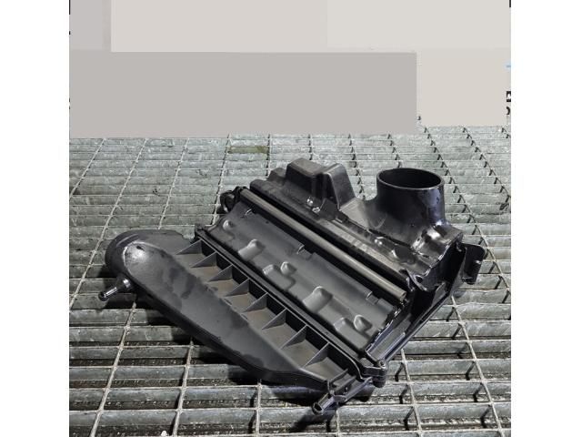 bontott MERCEDES-BENZ M-CLASS Légszűrő Ház