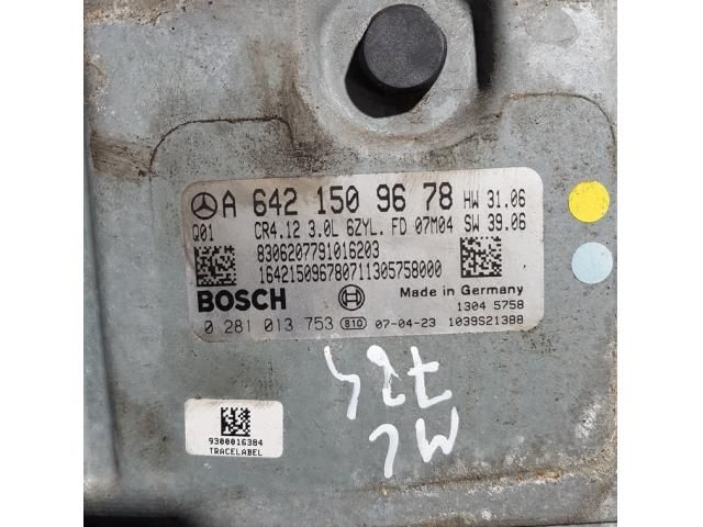 bontott MERCEDES-BENZ M-CLASS Motorvezérlő