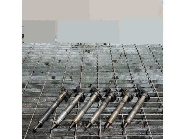 bontott MERCEDES-BENZ M-CLASS Porlasztó (1 db)