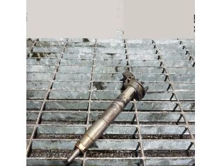 bontott MERCEDES-BENZ M-CLASS Porlasztó (1 db)