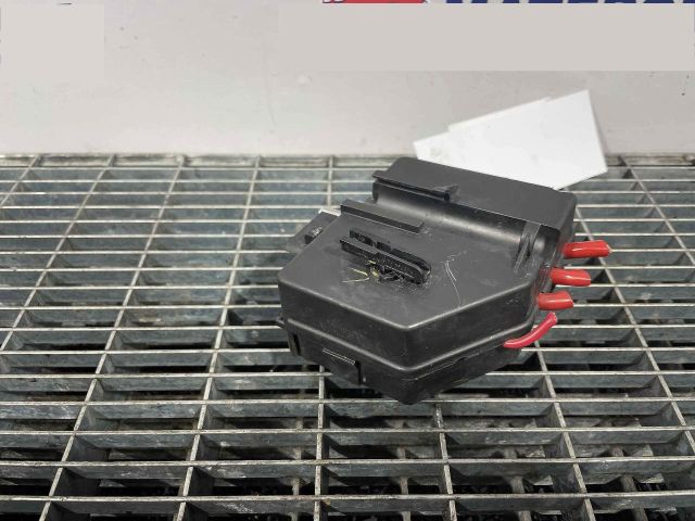 bontott MERCEDES-BENZ M-CLASS Biztosítéktábla Motortér