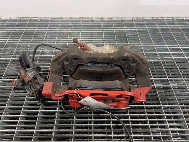 bontott MERCEDES-BENZ M-CLASS Jobb első Féknyereg Munkahengerrel