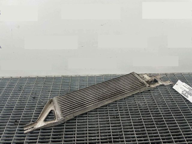 bontott MERCEDES-BENZ M-CLASS Olajhűtő