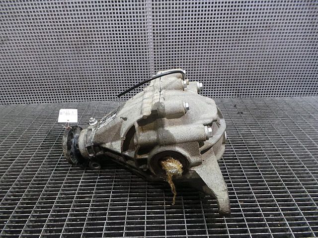 bontott MERCEDES-BENZ M-CLASS Differenciálmű Tartó Bak