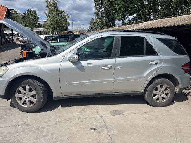 bontott MERCEDES-BENZ M-CLASS Bal hátsó Féltengely