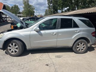 bontott MERCEDES-BENZ M-CLASS Bal hátsó Féltengely