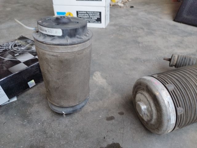 bontott MERCEDES-BENZ M-CLASS Bal hátsó Rugó