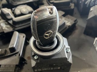 bontott MERCEDES-BENZ M-CLASS Gyújtáskapcsoló Házzal