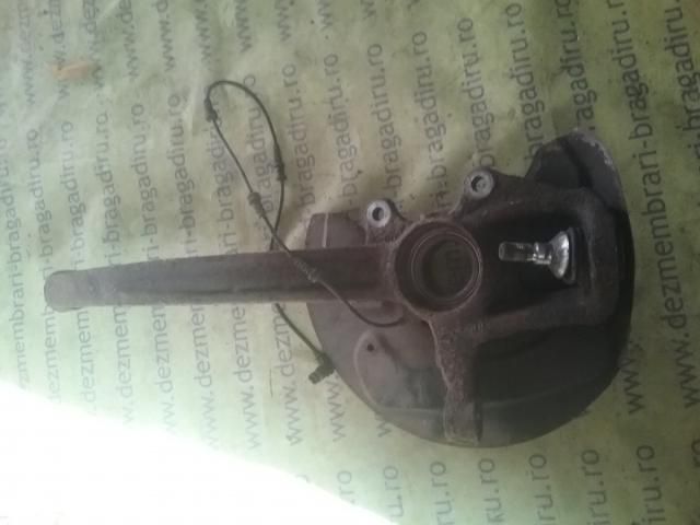 bontott MERCEDES-BENZ M-CLASS Jobb első Csonkállvány Kerékaggyal