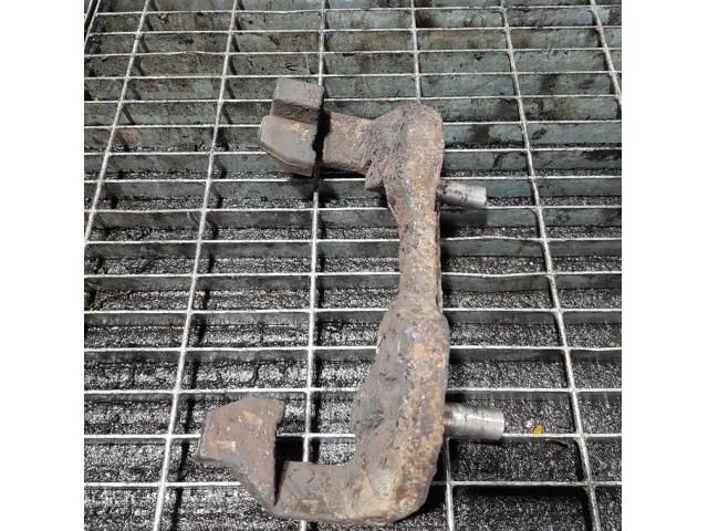 bontott MERCEDES-BENZ M-CLASS Jobb első Fékkengyel