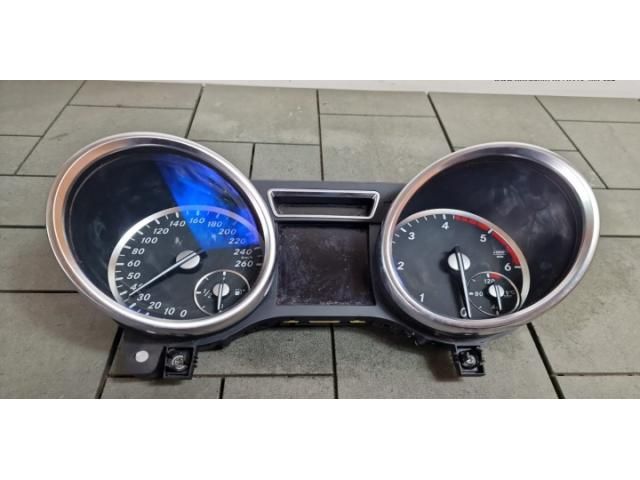 bontott MERCEDES-BENZ M-CLASS Kilométeróra