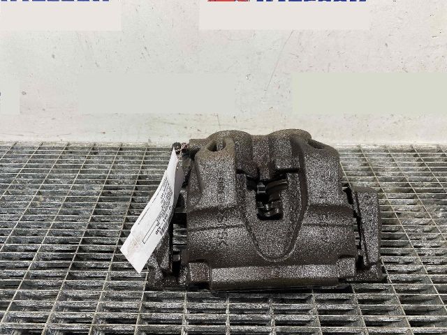 bontott MERCEDES-BENZ M-CLASS Bal első Féknyereg Munkahengerrel