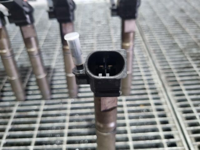 bontott MERCEDES-BENZ M-CLASS Porlasztó (1 db)