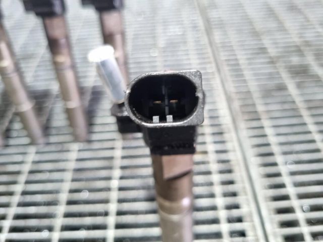 bontott MERCEDES-BENZ M-CLASS Porlasztó (1 db)